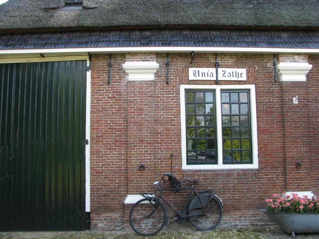 Unia Zathe Bed and Breakfast Ee Zewnętrze zdjęcie